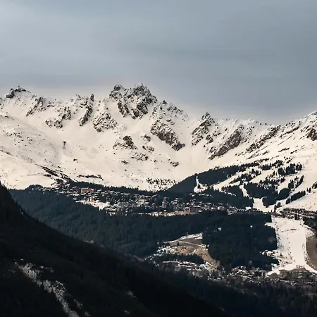 Le Grand Bouquetin - 3 Pieces Pour 6 Personnes Mae-9984